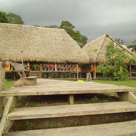 Aguas Negras River Lodge Puerto Montufar Buitenkant foto