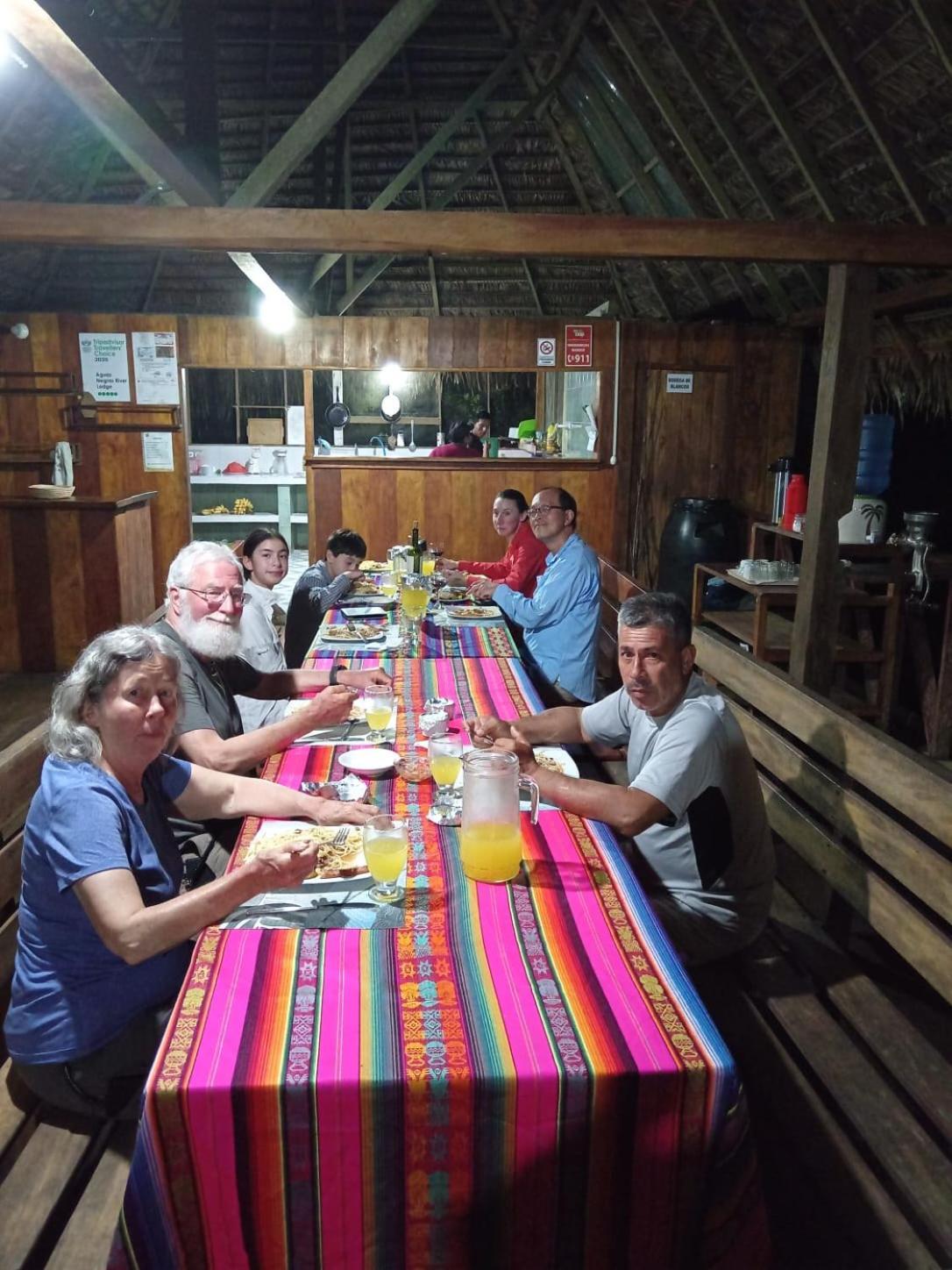 Aguas Negras River Lodge Puerto Montufar Buitenkant foto